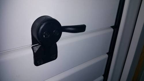 Inchidere blocare lamela mobila oblon aluminiu